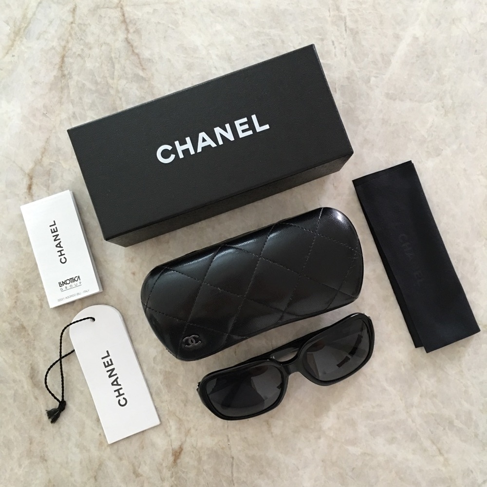 Chanel Classic Sunglasses Black